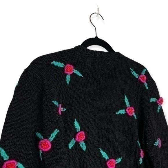 Vintage 80s Roberta Frost hand knit by Woolart black rose knit cardigan - Picture 10 of 10